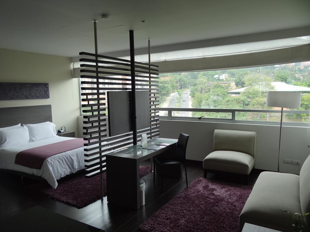 Hotel Bh El Poblado Medellín Exteriör bild