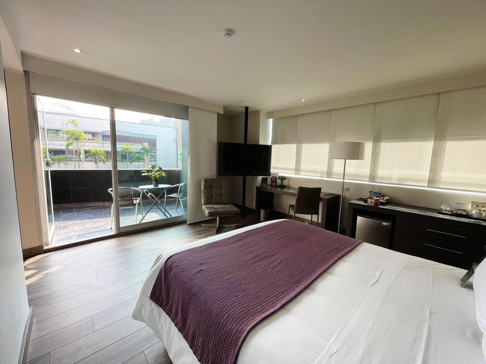 Hotel Bh El Poblado Medellín Exteriör bild