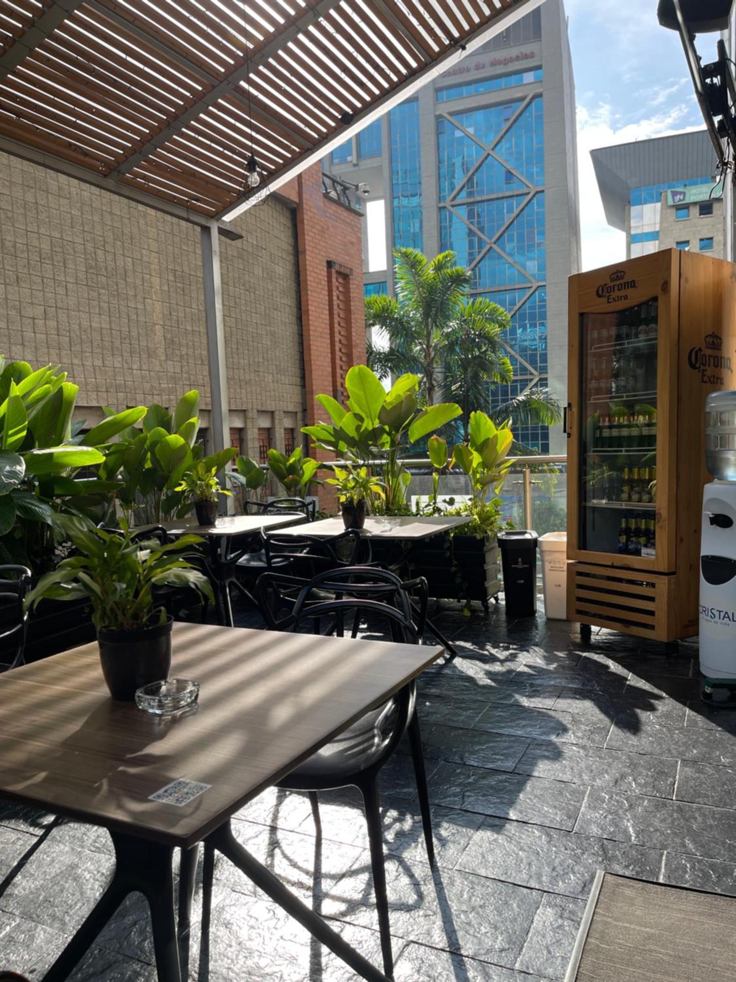 Hotel Bh El Poblado Medellín Exteriör bild