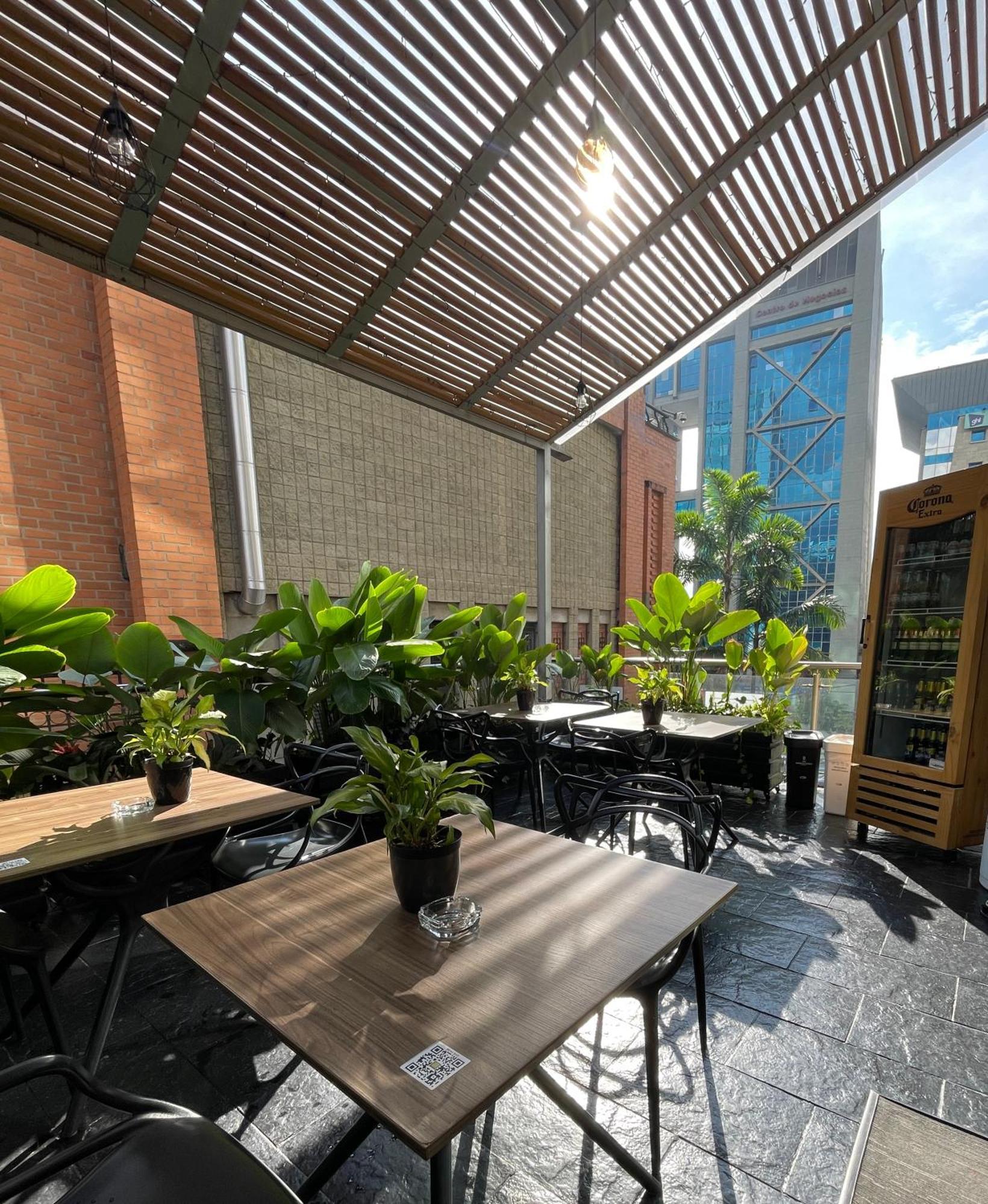 Hotel Bh El Poblado Medellín Exteriör bild