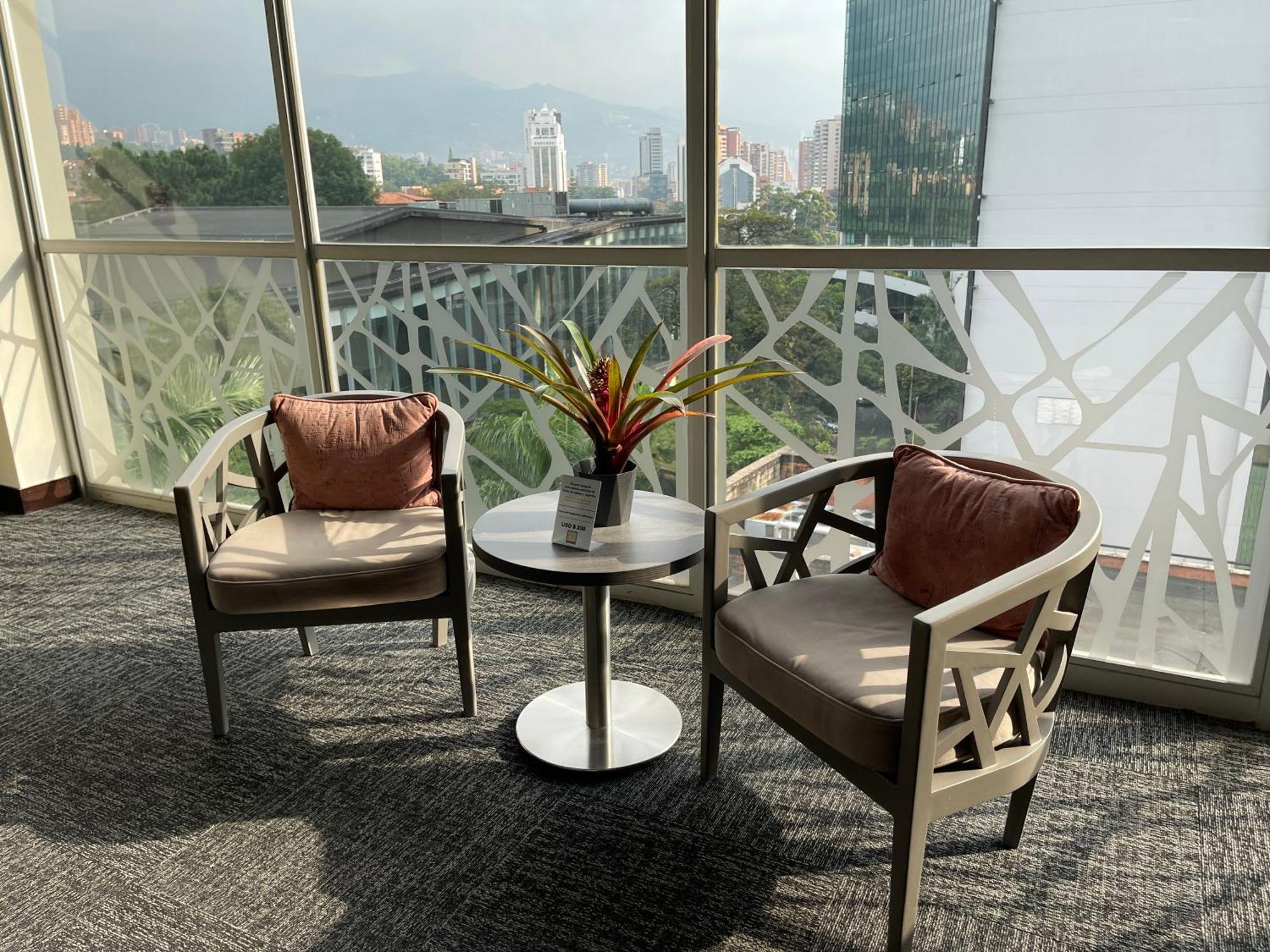 Hotel Bh El Poblado Medellín Exteriör bild