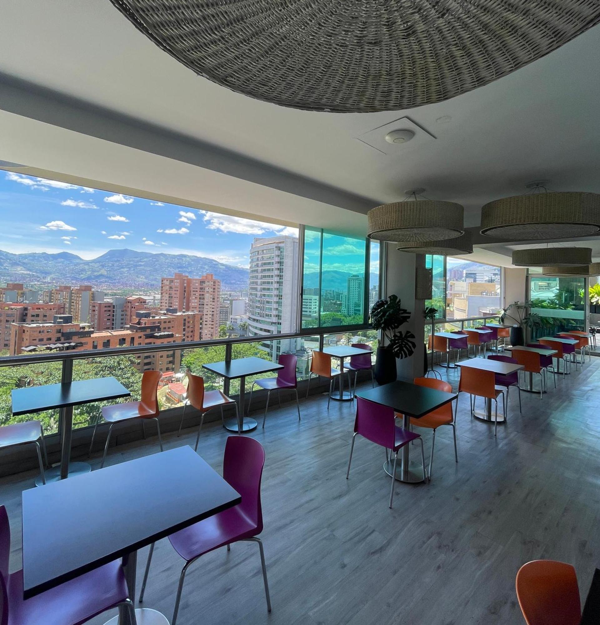 Hotel Bh El Poblado Medellín Exteriör bild